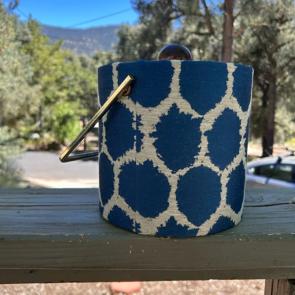 VINTAGE Cool 70’s vibe ice bucket gorgeous!